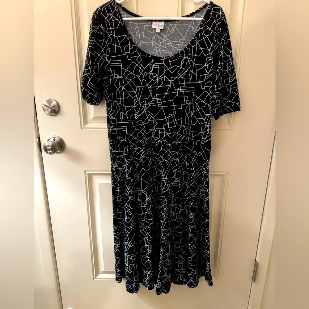 LuLaRoe Nicole - Black and White Geometric Pattern